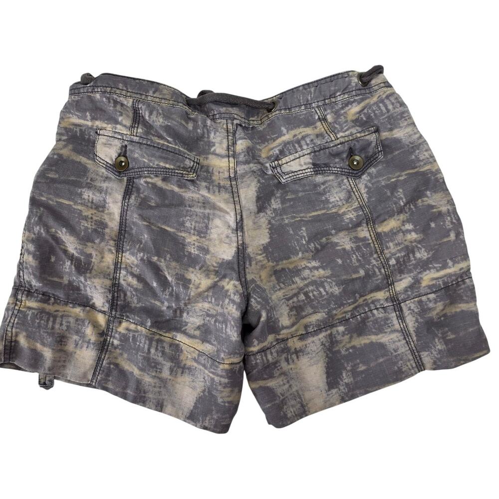 Free People Low Rise Y2K Patterned Utility Shorts Size 8 - Picture 3 of 8